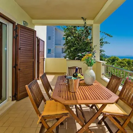 شقة Amazing Sea View 6 P